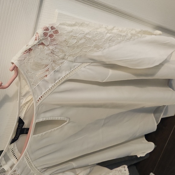 Top - Picture 2 of 3